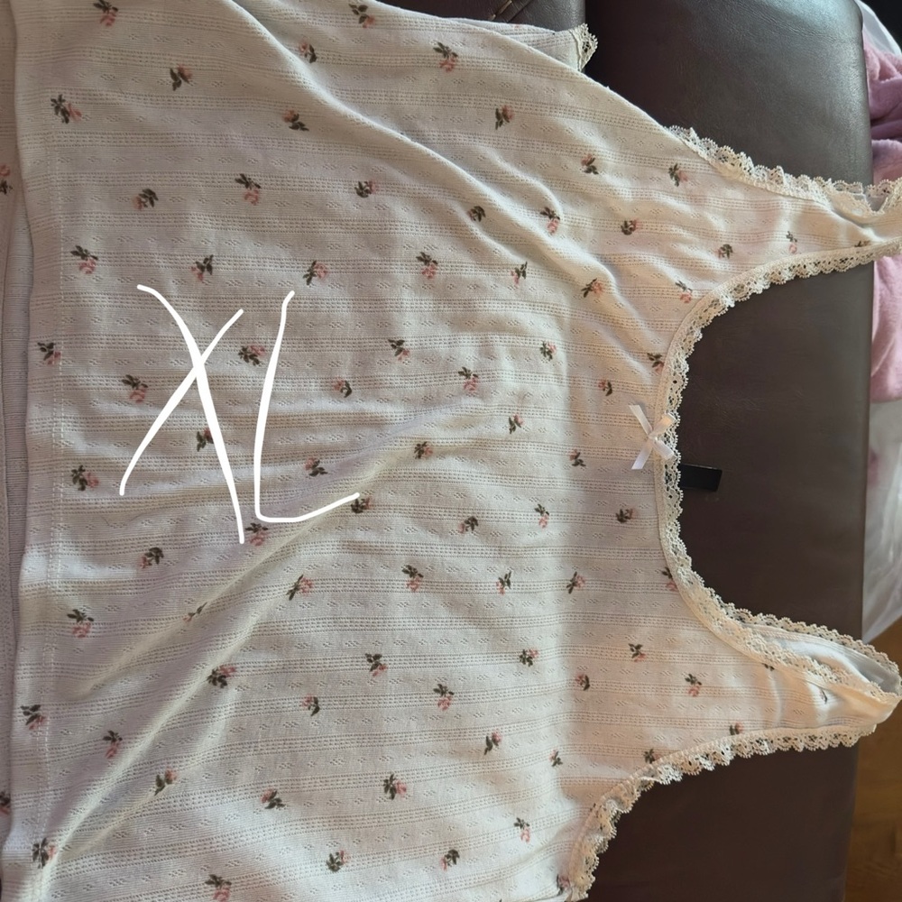 H&M Cream Floral Lace Trim Tank Top